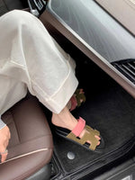 Sandles