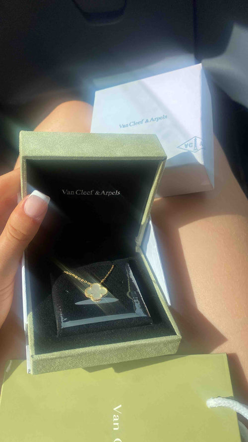 Clover Necklace With Packaging